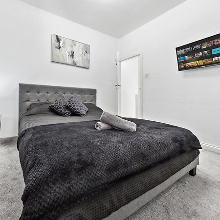 Bromley Serviced Apartments - Beckenham Place Park - London - 2 Bed House - Free Parking - 2 Beds 1 Sofabed 외부 사진