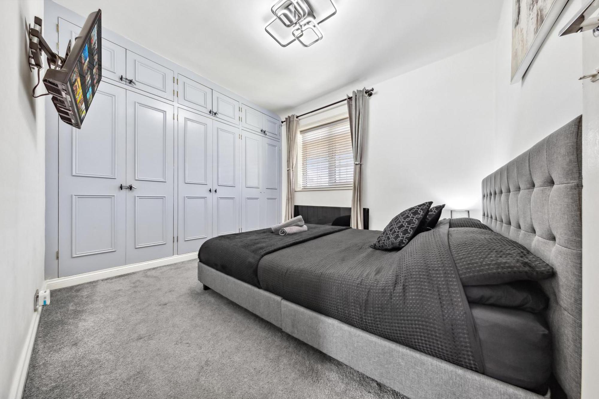 Bromley Serviced Apartments - Beckenham Place Park - London - 2 Bed House - Free Parking - 2 Beds 1 Sofabed 외부 사진