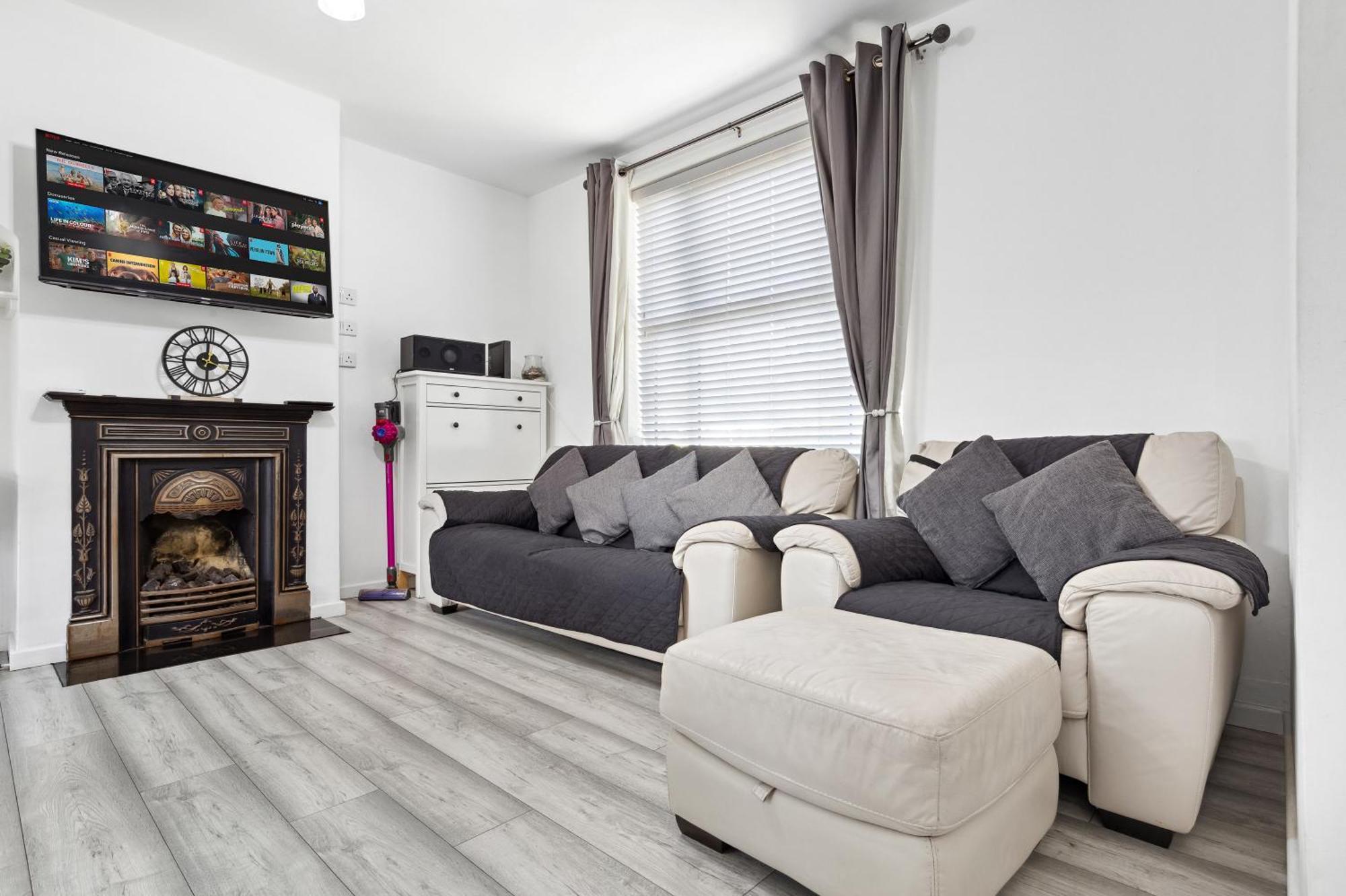 Bromley Serviced Apartments - Beckenham Place Park - London - 2 Bed House - Free Parking - 2 Beds 1 Sofabed 외부 사진