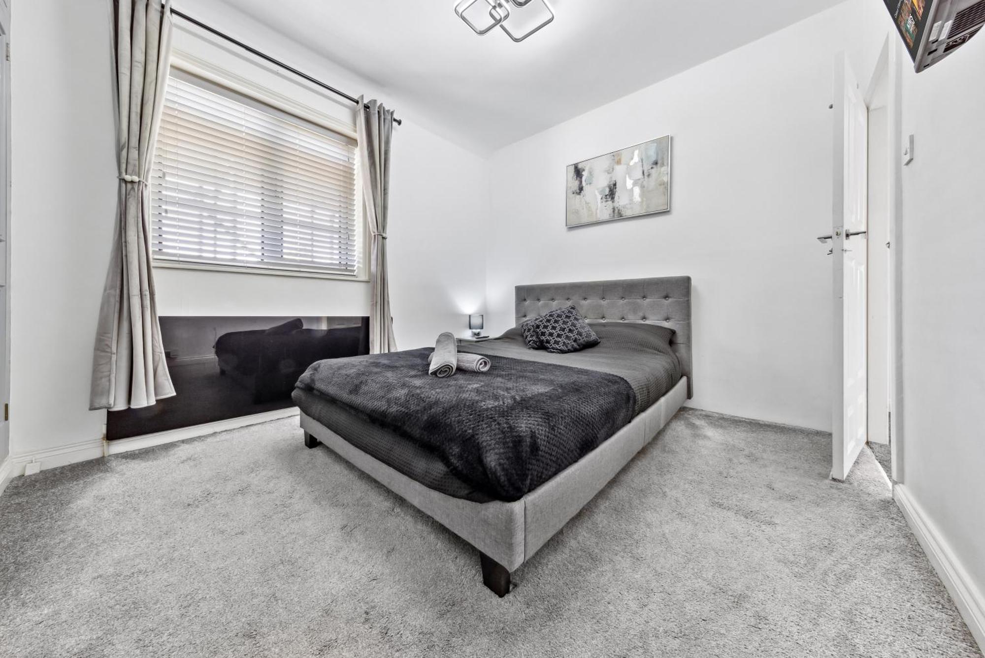 Bromley Serviced Apartments - Beckenham Place Park - London - 2 Bed House - Free Parking - 2 Beds 1 Sofabed 외부 사진